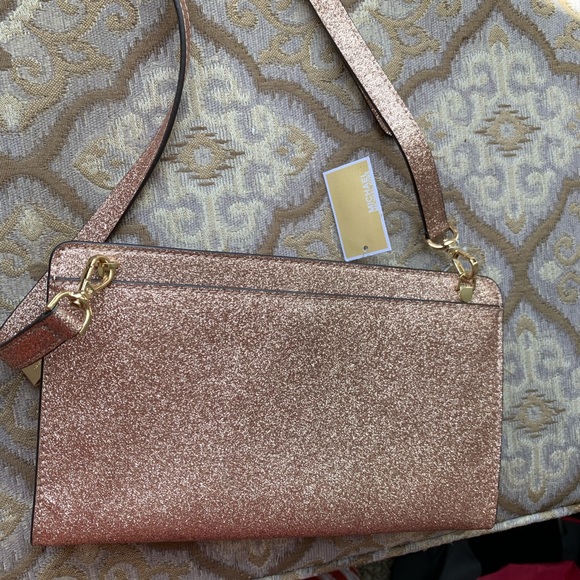 Michael Kors rose gold crossbody. - Picture 5 of 7